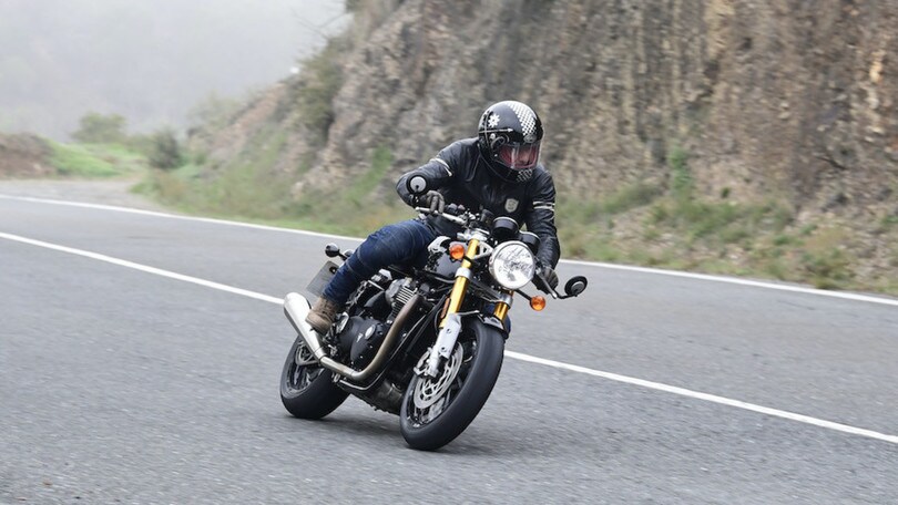 Triumph Thruxton RS 2020, il nostro #SottoEsame