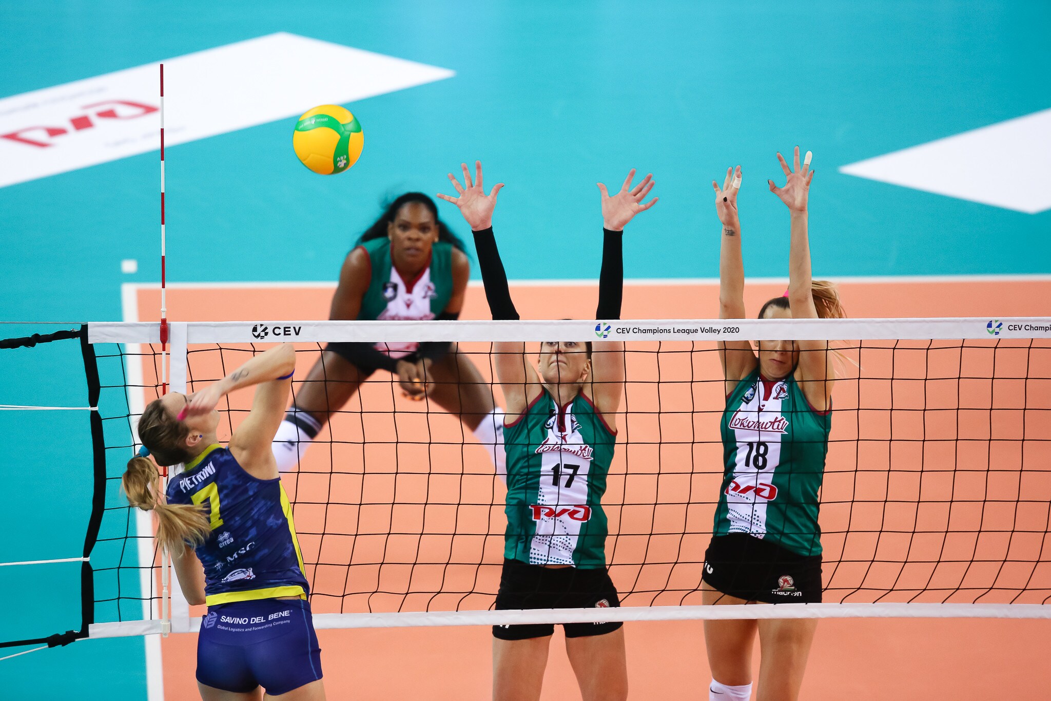 Champions Femminile, Scandicci corsara in Russia