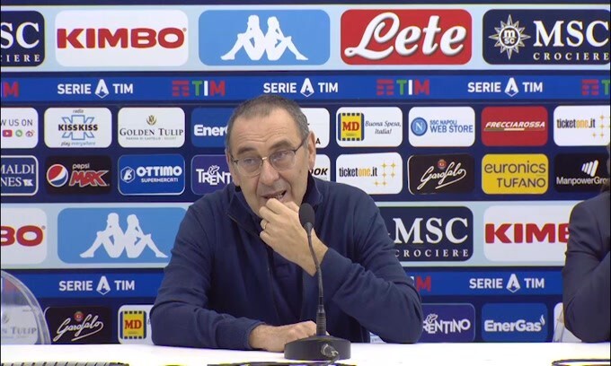 Sarri: "Fischi? Ora sento il giusto giramento di co***+i della sconfitta"