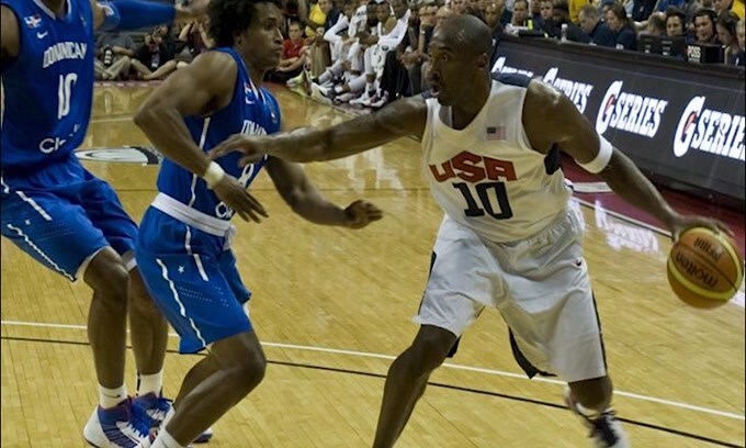 Kobe Bryant, Milan col lutto al braccio