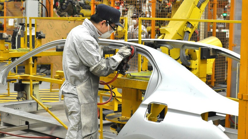 PSA e Honda rimpatriano i lavoratori per il Coronavirus