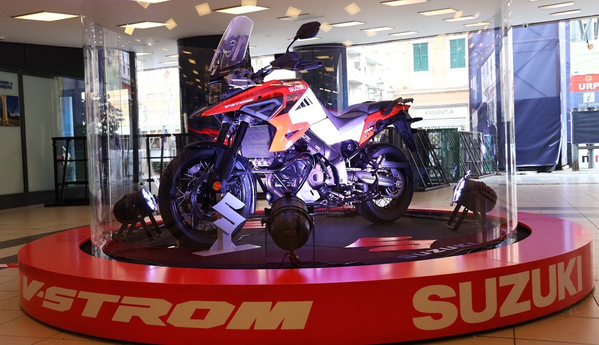 Suzuki V-Strom XT tra gli ospiti speciali a Sanremo