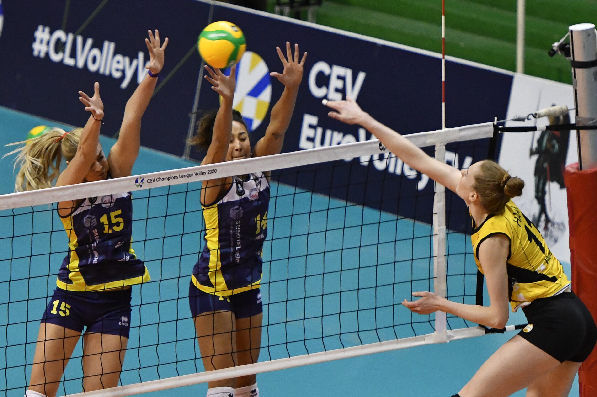 Champions Femminile, a Siena il Vakifbank supera Scandicci