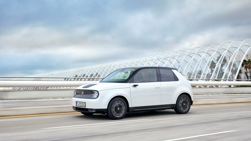 Honda e, la prova: gli scatti