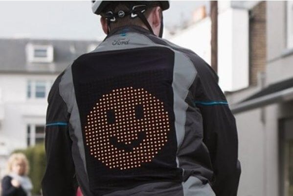 Ford Emoji Jacket, la giacca intelligente per la sicurezza stradale