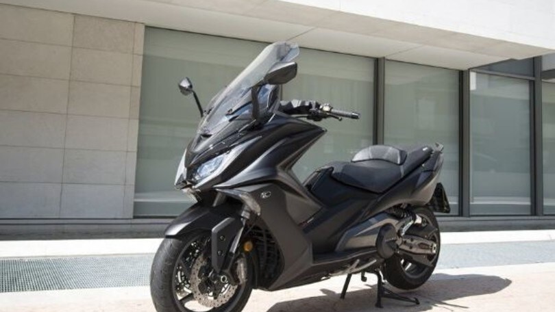 Kymco AK 550: più potenza e connettività di serie nella versione 2020