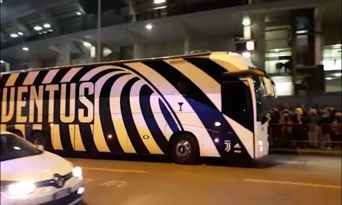 Verona-Juve, il pullman bianconero arriva al "Bentegodi"