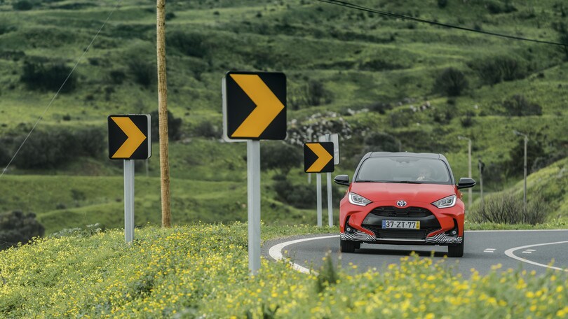 Nuova Toyota Yaris, la prova FOTO
