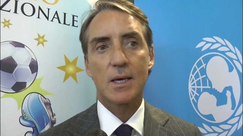 Mancini: "Critiche a Sarri? In Italia si esagera sempre"