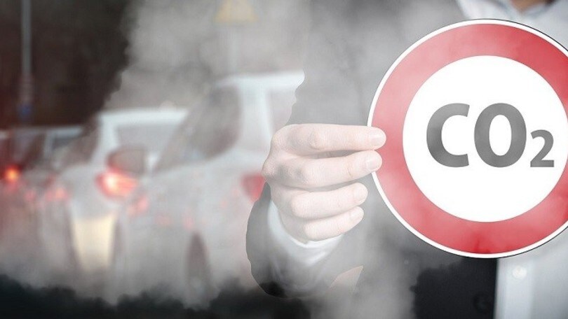 Multe CO2 auto: automotive europeo sanzionato dall'UE per 14,5 miliardi