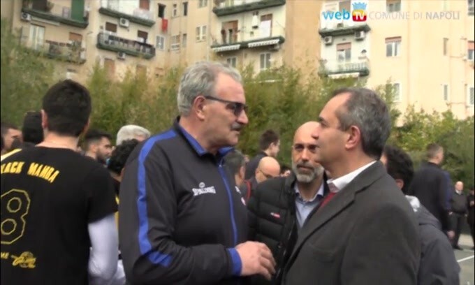 De Magistris: "Questo campo lo restituiremo ai cittadini”