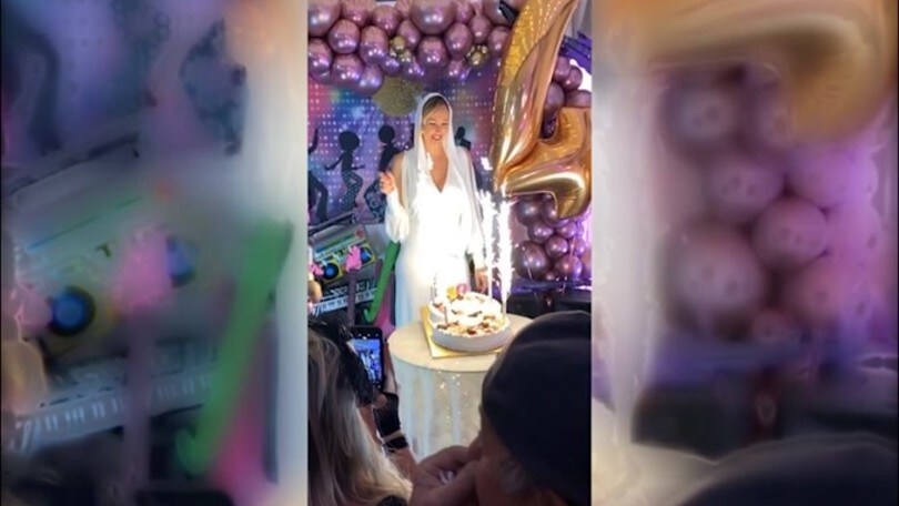 Musiche e danze per Ilary Blasi al compleanno della sorella
