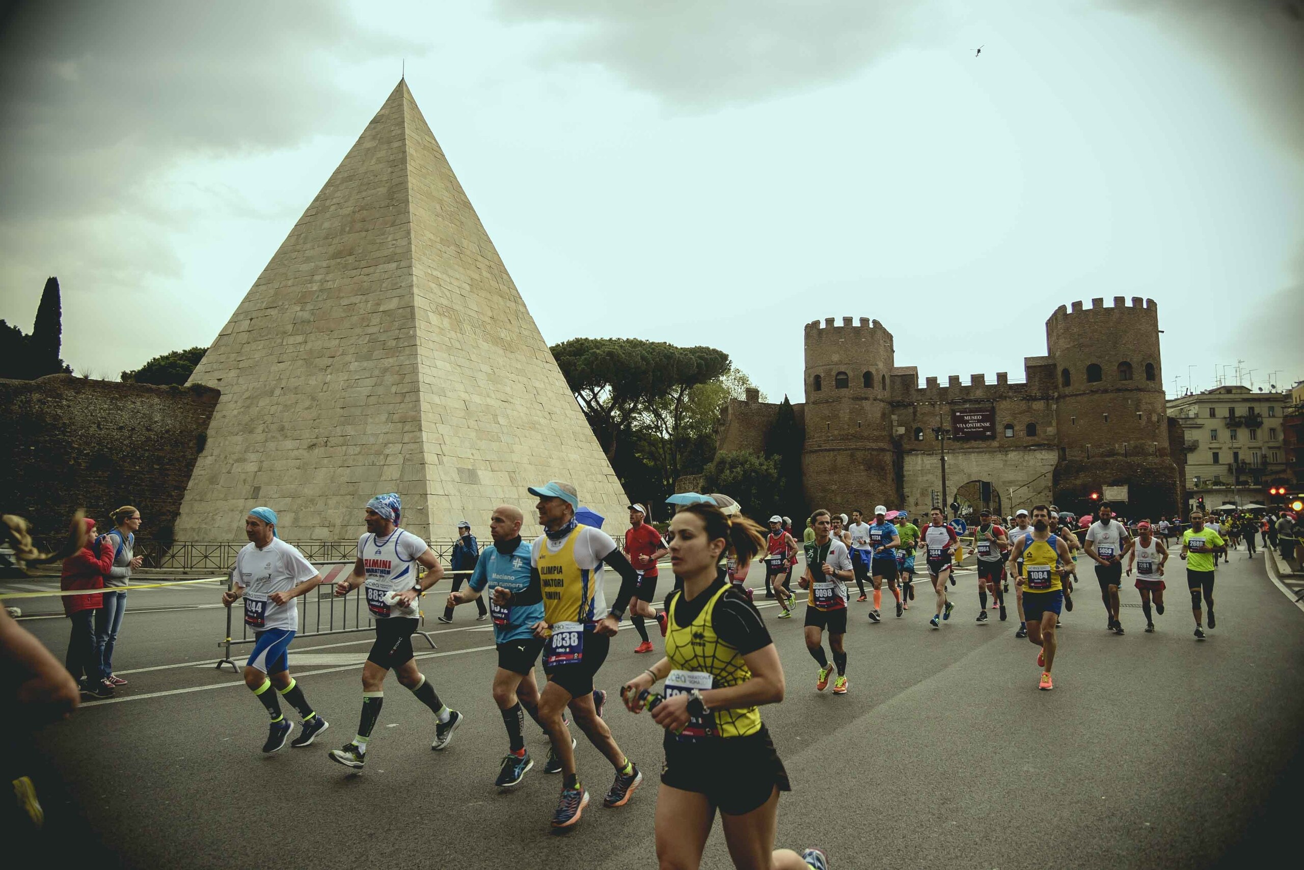 Dall'allenamento alla scienza, nutrizione, psicologia e fisioterapia per affrontare al meglio Acea Run Rome The Marathon