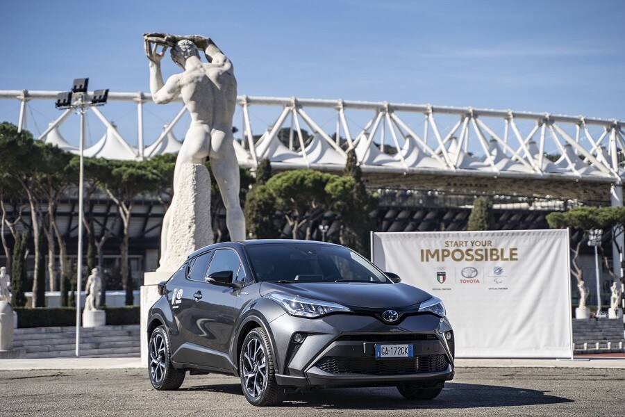 Toyota CH-R Hybrid auto ufficiale dell'Italia Team - gli scatti