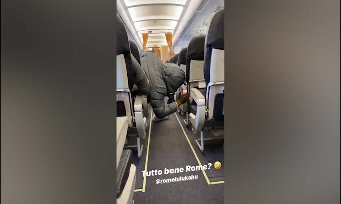 Inter, Lukaku sta poco bene in aereo e Candreva lo riprende..