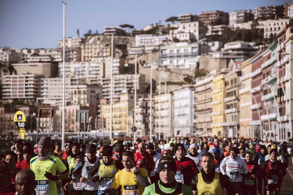 Coronavirus - si corre regolarmente la Napoli City Half Marathon 2020