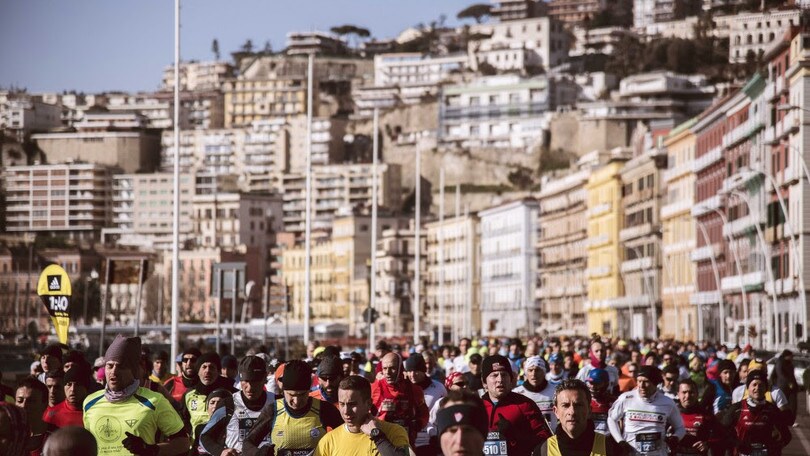 Coronavirus - si corre regolarmente la Napoli City Half Marathon 2020