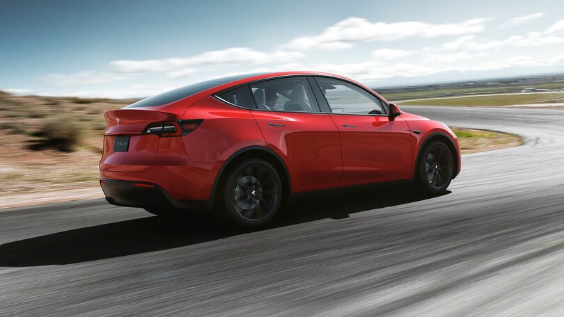 Tesla Model Y: l'attesa in Italia è per il 2021