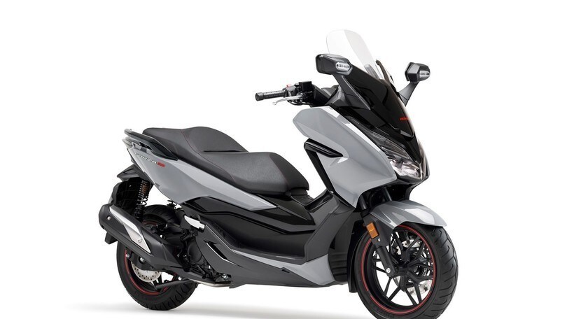 Honda Forza 300, nuova veste Exclusive Grey