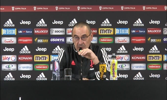 Sarri: "Valuteremo se far giocare Chiellini e Buffon"