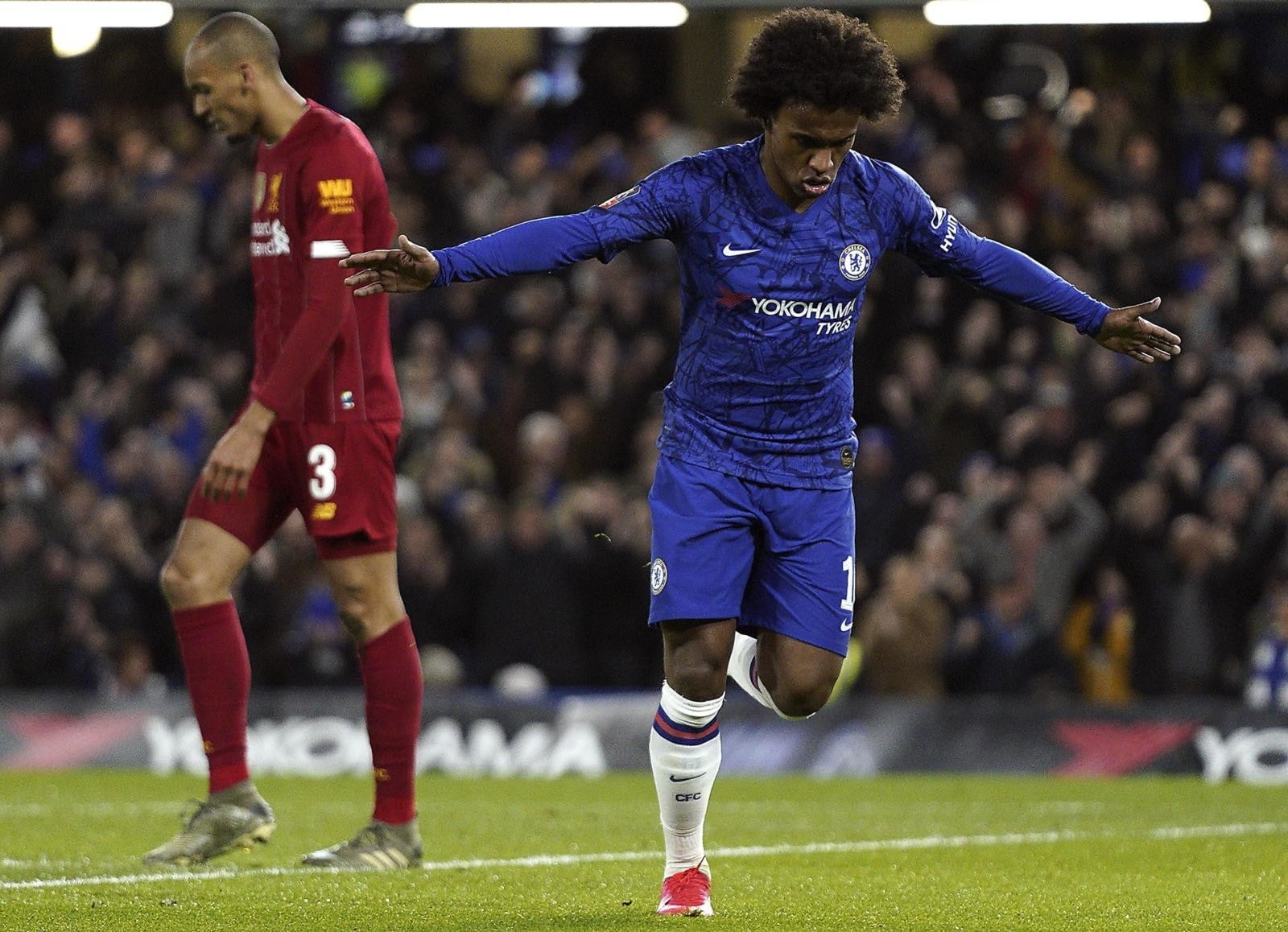 Pasticcio del Liverpool, Willian e Barkley in gol: il Chelsea ai quarti di FA Cup