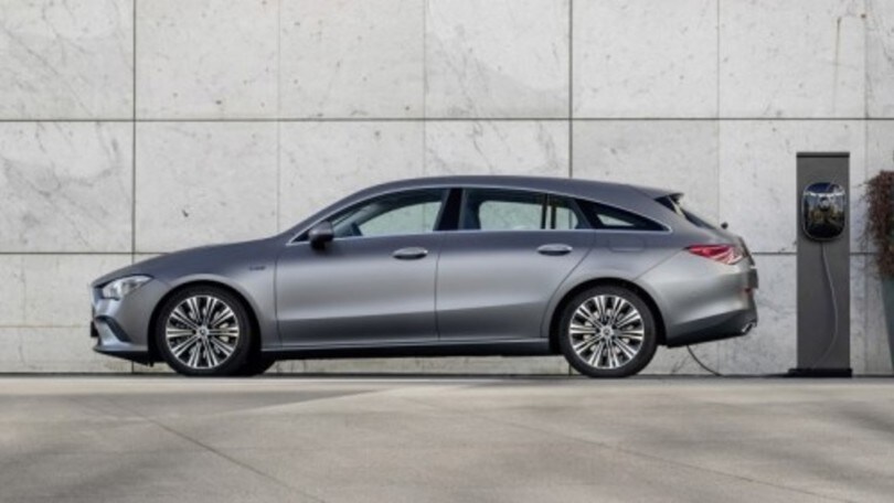 Mercedes, le novità ibride plug-in: 250e CLA Shooting Brake e GLA