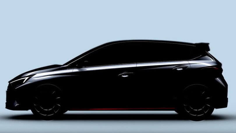 Hyundai i20 N, l'utilitaria sportiva in un teaser