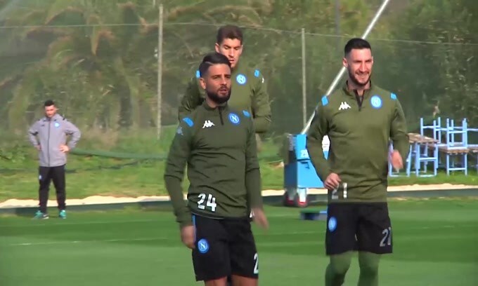 Barcellona-Napoli possibili porte chiuse