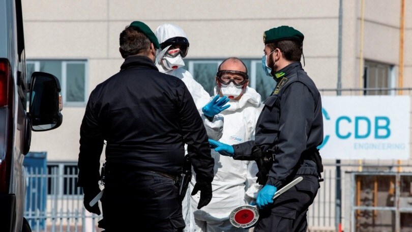 Coronavirus, rivolte e agenti in ostaggio: caos nelle carceri italiane