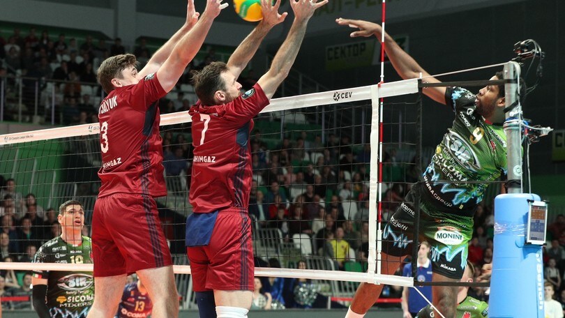 Champions League: Perugia-Novy Urengoy non si gioca