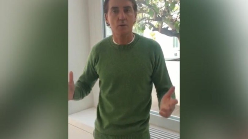 Mancini ai giovani: "State a casa"
