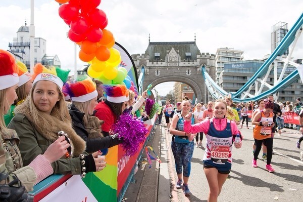 Anche Londra Maratona si arrende. Posticipata in autunno, le opzioni per i pettoralitorali
