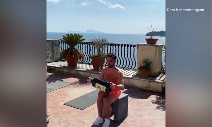 Pesi con il vino per Dries Mertens