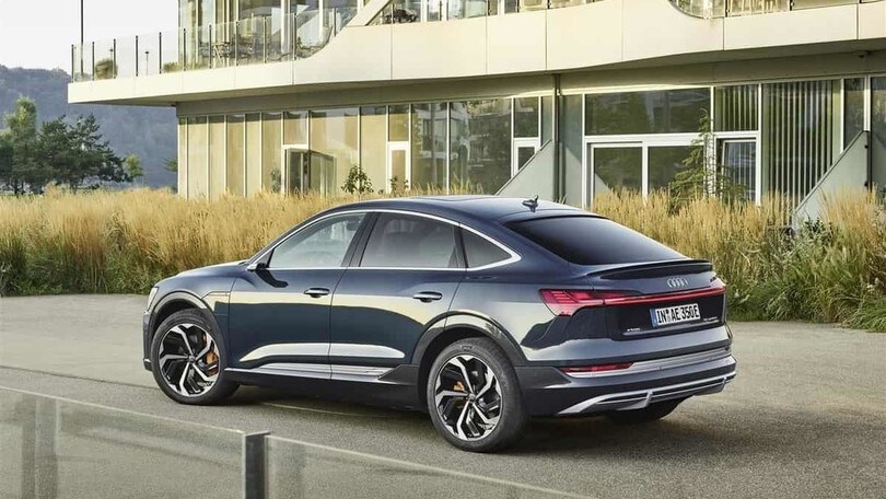 Audi e-tron Sportback Edition one: gli scatti