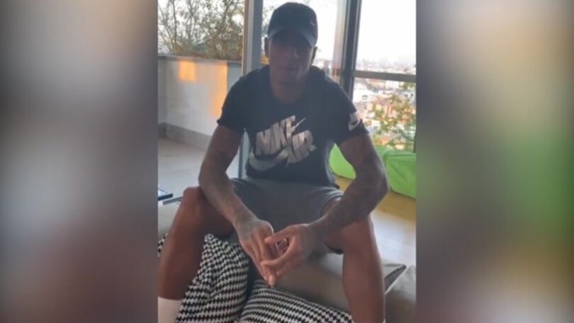 Ashley Young: "Restate a casa"