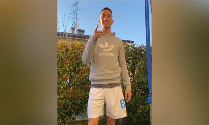 Valdifiori, come si palleggia con un uovo