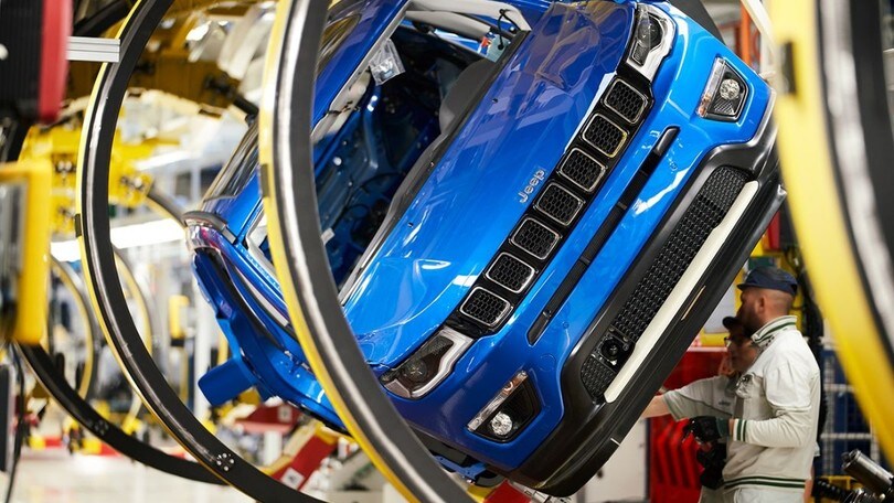 UNRAE, richiesta al Governo: "Misure per l'auto"