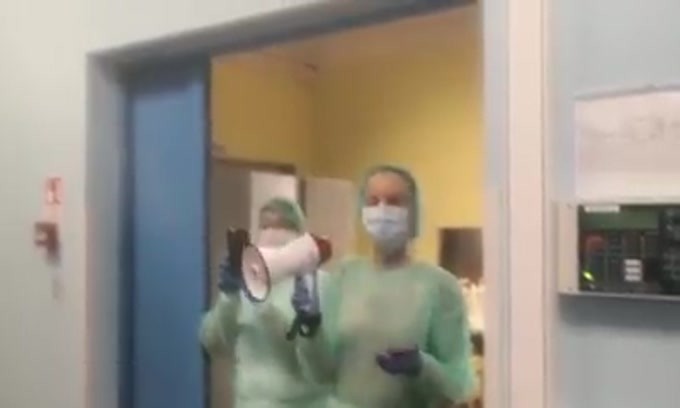 Il bellissmo messaggio dell'infermiera ai pazienti: "Tutta Italia pensa a voi"