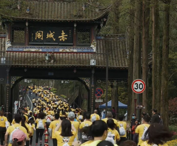 Ripartono le gare in Cina, in mille alla Panda Mini-marathon con mascherine