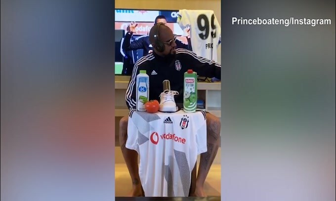Boateng, la conferenza è con il figlio. Poi tapis roulant