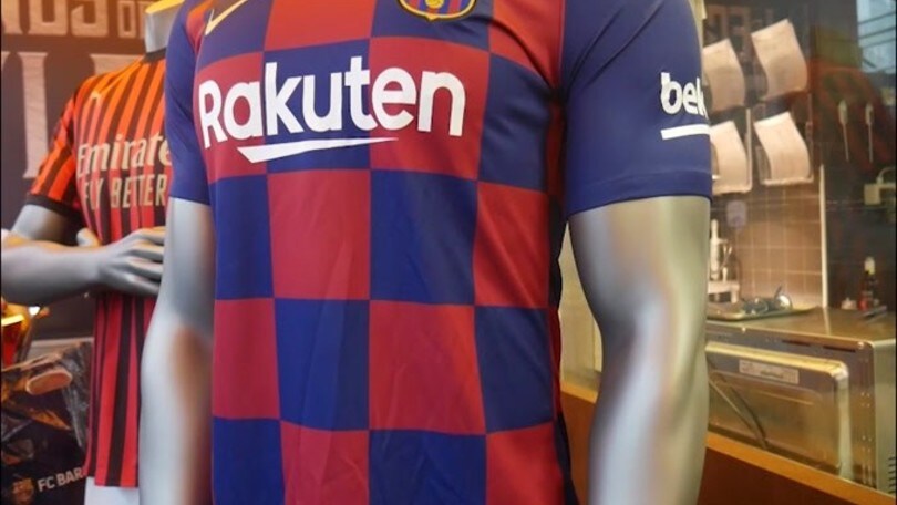 Barcellona, i calciatori rifiutano il taglio di stipendio