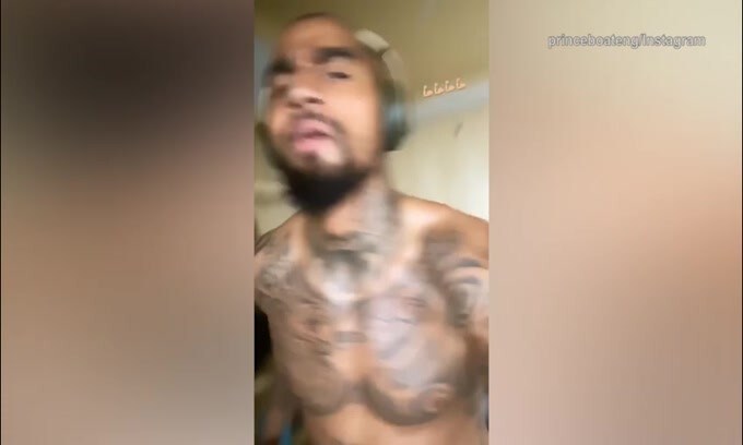 Fisico tatuato, cuffie in testa: Prince Boateng si allena!