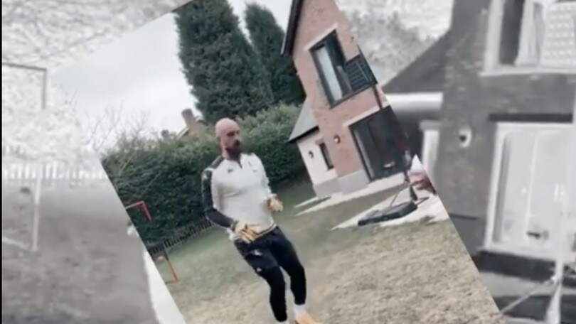 Reina si allena in giardino: la paura è passata