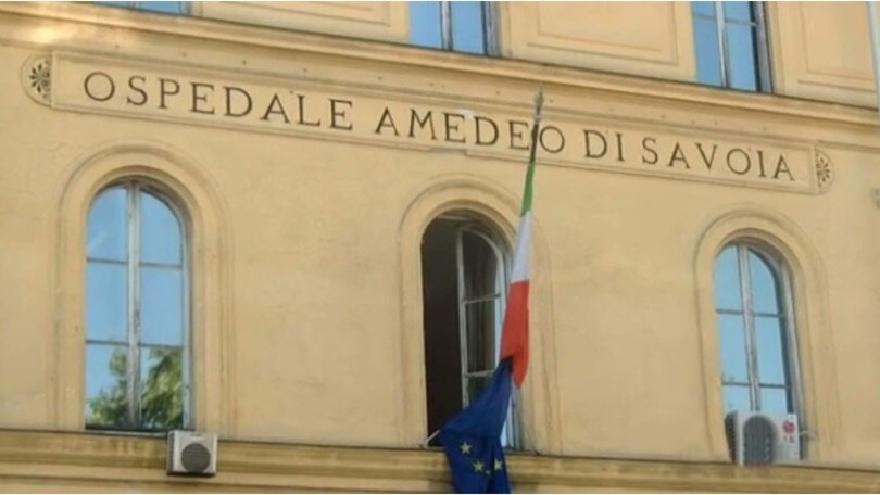 Un gol al Coronavirus, il video dell’infermiera dell’Ospedale Amedeo di Savoia
