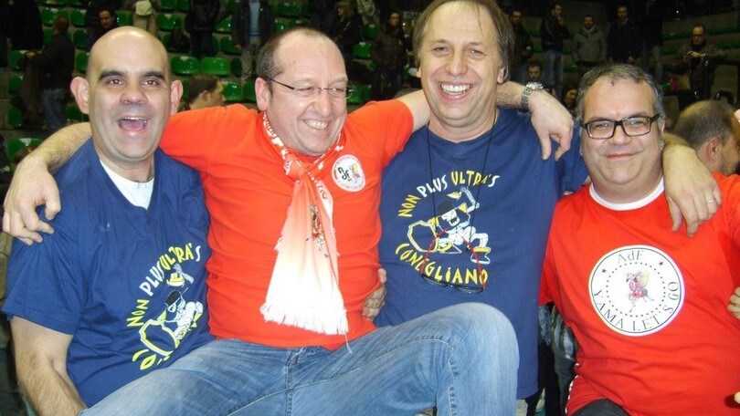 Il volley italiano piange il supertifoso 'Paolone' Sartori