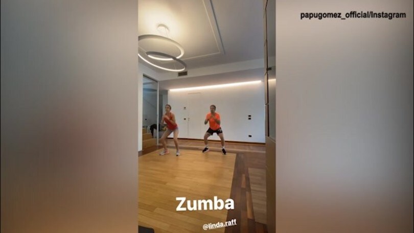 Lezione di zumba per Papu Gomez
