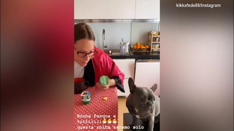 Natale con i tuoi...Pasqua con il cane per Federica Pellegrini!