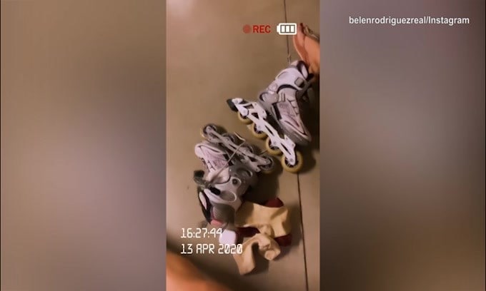Belen Rodriguez è arrivata all'esaurimento: "Provo i pattini"