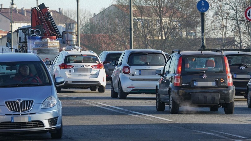 Mobilità post virus: torna prepotentemente l'auto di proprietà