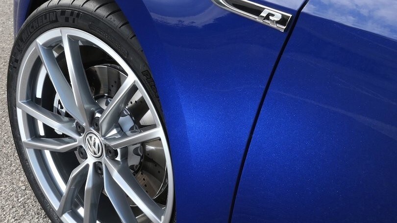 Volkswagen Golf 8 R, prime immagini dal Nurburgring
